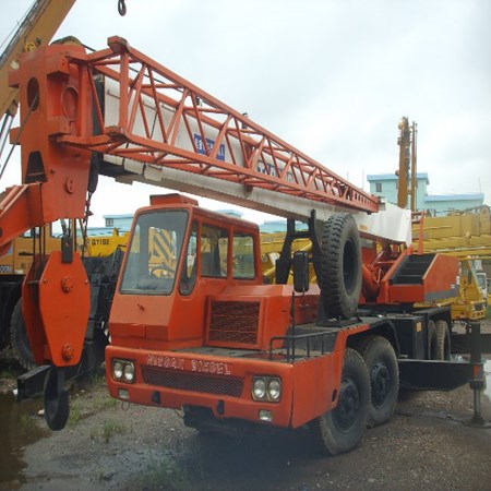 Used Truck Crane Tadano TG300E